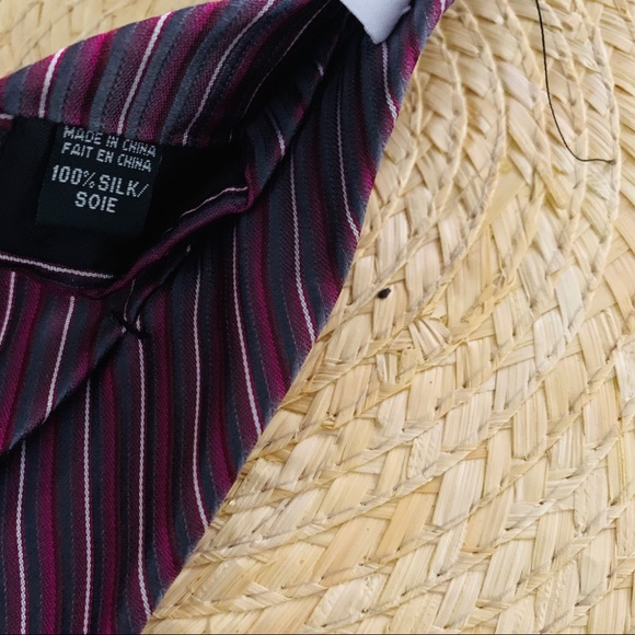 Calvin Klein Men Neck Tie - Picture 6 of 7